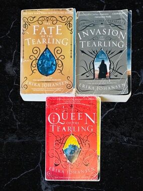 Erika Johansen The Queen of the Tearling Complete Trilogy Book Set